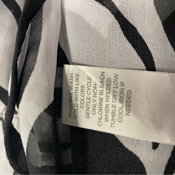 Black & White Duster - Picture 5 of 6